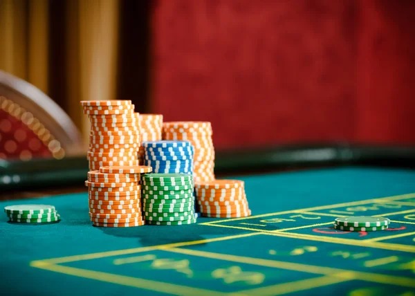 Slot game Fortune Tiger displayed on iOS browser